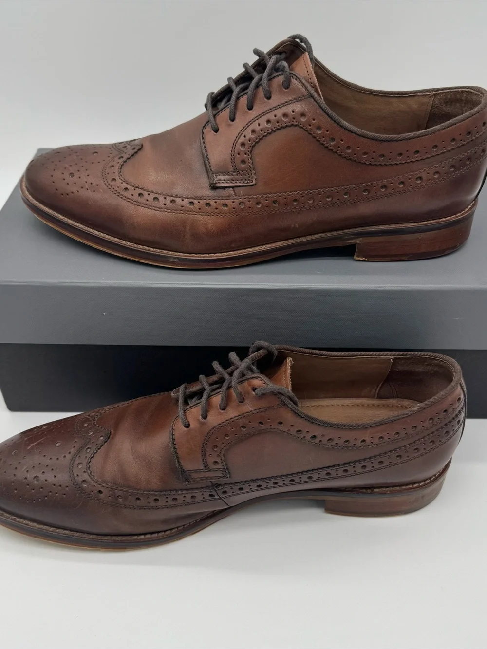 Johnston & Murphy Shoes Mens 10.5 Brown Leather Wingtip Oxford Dress Almond Toe